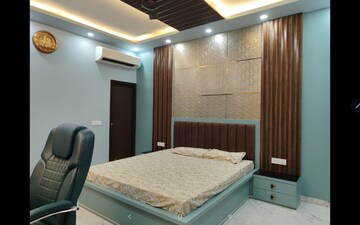 Bedroom in 6+ BHK Independent House at Crossing Republic – for Sale