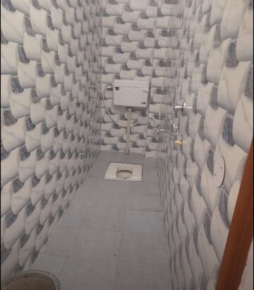Bathroom in 1 BHK Villa at Lalkuan – for Rent