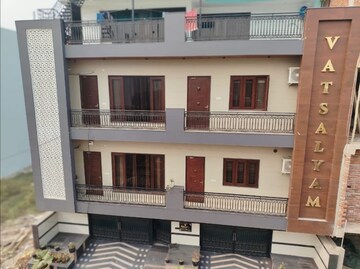 6+ BHK Independent House – Exterior View View at Crossing Republic - for Sale