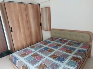 Bedroom in 2 BHK Apartment at Mantra Montana Phase 1, Dhanori – for Rent