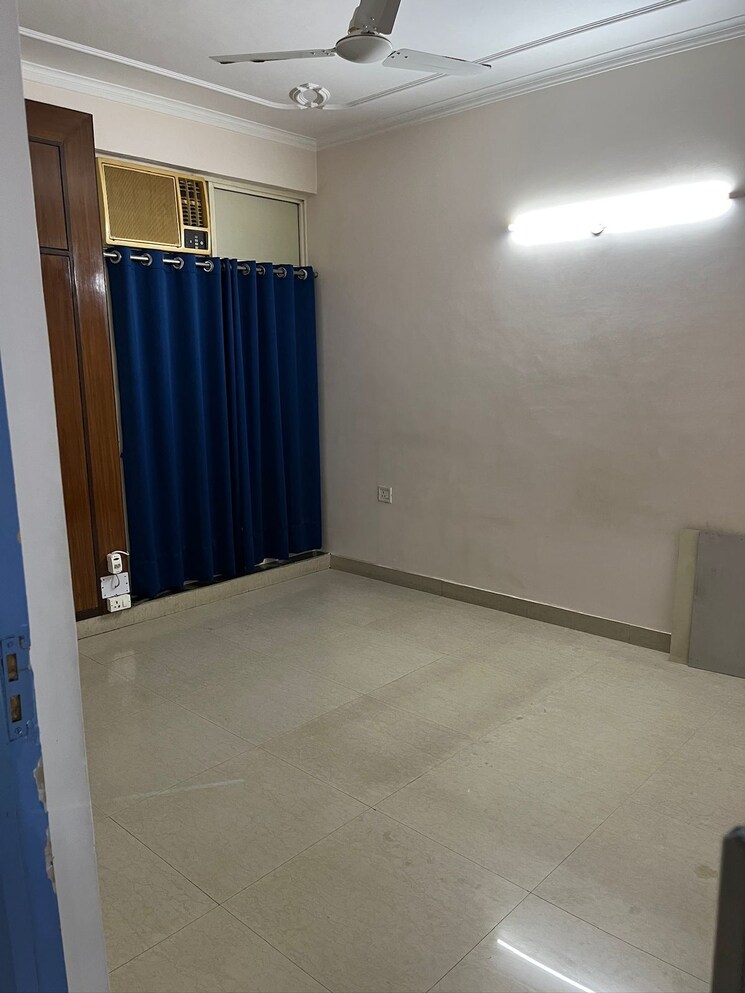 Room, piyush-heights 3 Bedroom 1576 Sq.Ft. Apartment In Sector 89 Faridabad 9623820