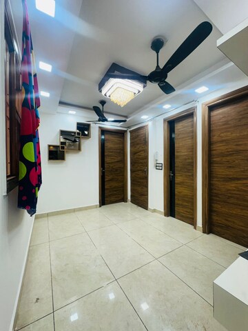 Living Room in 2 BHK Builder Floor at Dwarka Mor – for Rent