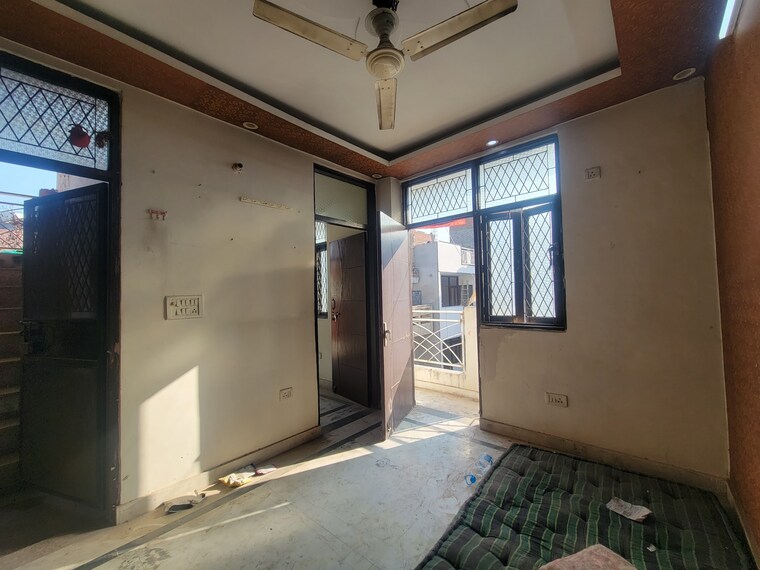 Room, govindpuri 2 Bedroom 570 Sq.Ft. Builder Floor In Govindpuri Delhi 9623838