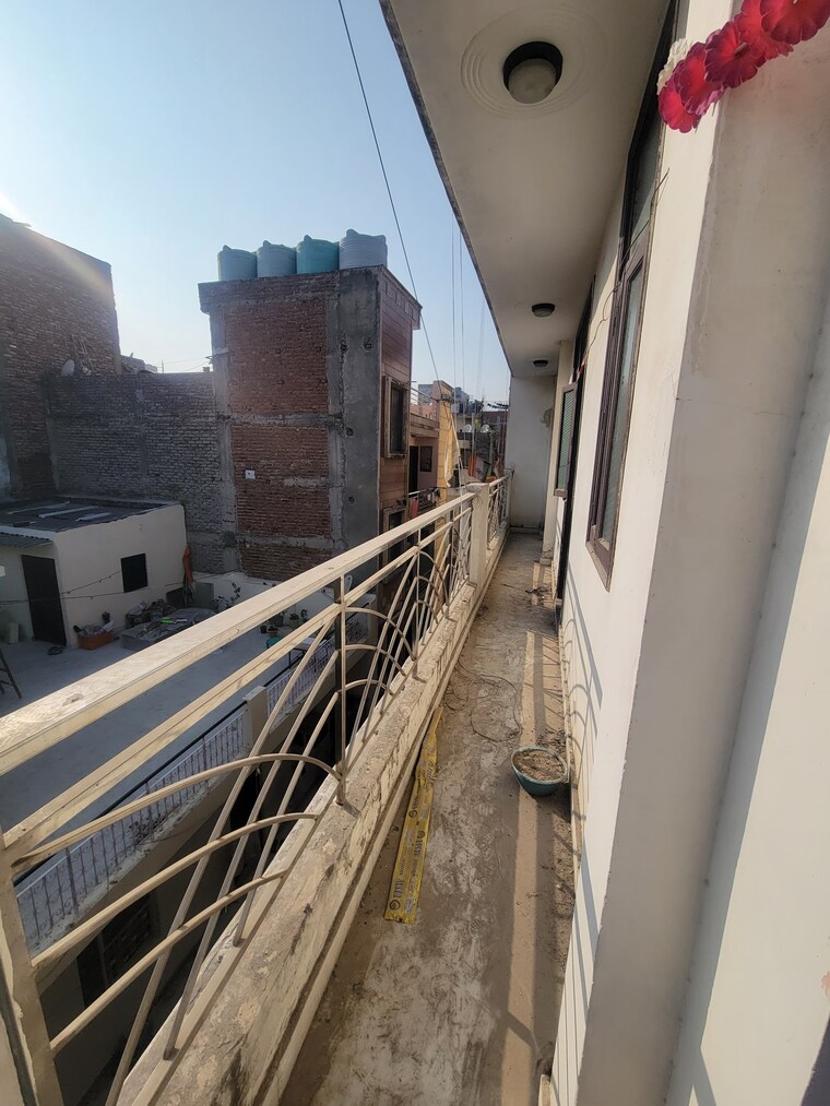Balcony, govindpuri 2 Bedroom 570 Sq.Ft. Builder Floor In Govindpuri Delhi 9623838