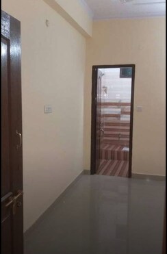 2 BHK + Pooja Room Apartment For Sale in Hazratganj