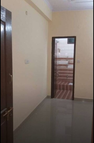 2 BHK Apartment For Sale in Hazratganj