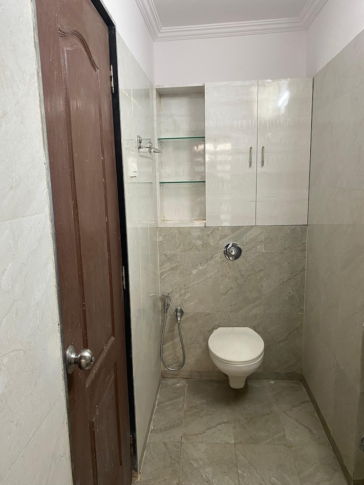 Bathroom, lodha-splendora 3 Bedroom 900 Sq.Ft. Apartment In Ghodbunder Road Thane 9623848