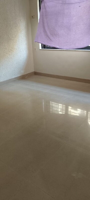 Room in 2 BHK Apartment at K Raheja Palm Spring, Malad West – for Sale