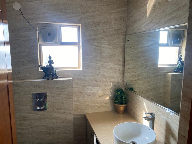 Bathroom, ardee-city-palm-grove-heights 3 Bedroom 2585 Sq.Ft. Apartment In Sector 52 Gurgaon 9623850