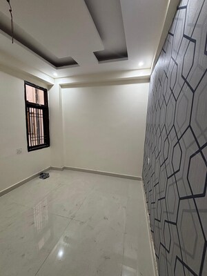 Room in 1 BHK Builder Floor at Samridhi Luxury Homes, Baraula – for Sale