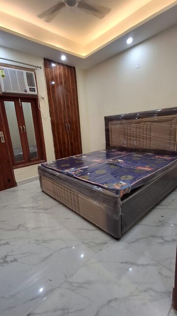 Bedroom in 2 BHK Builder Floor at Saket – for Rent