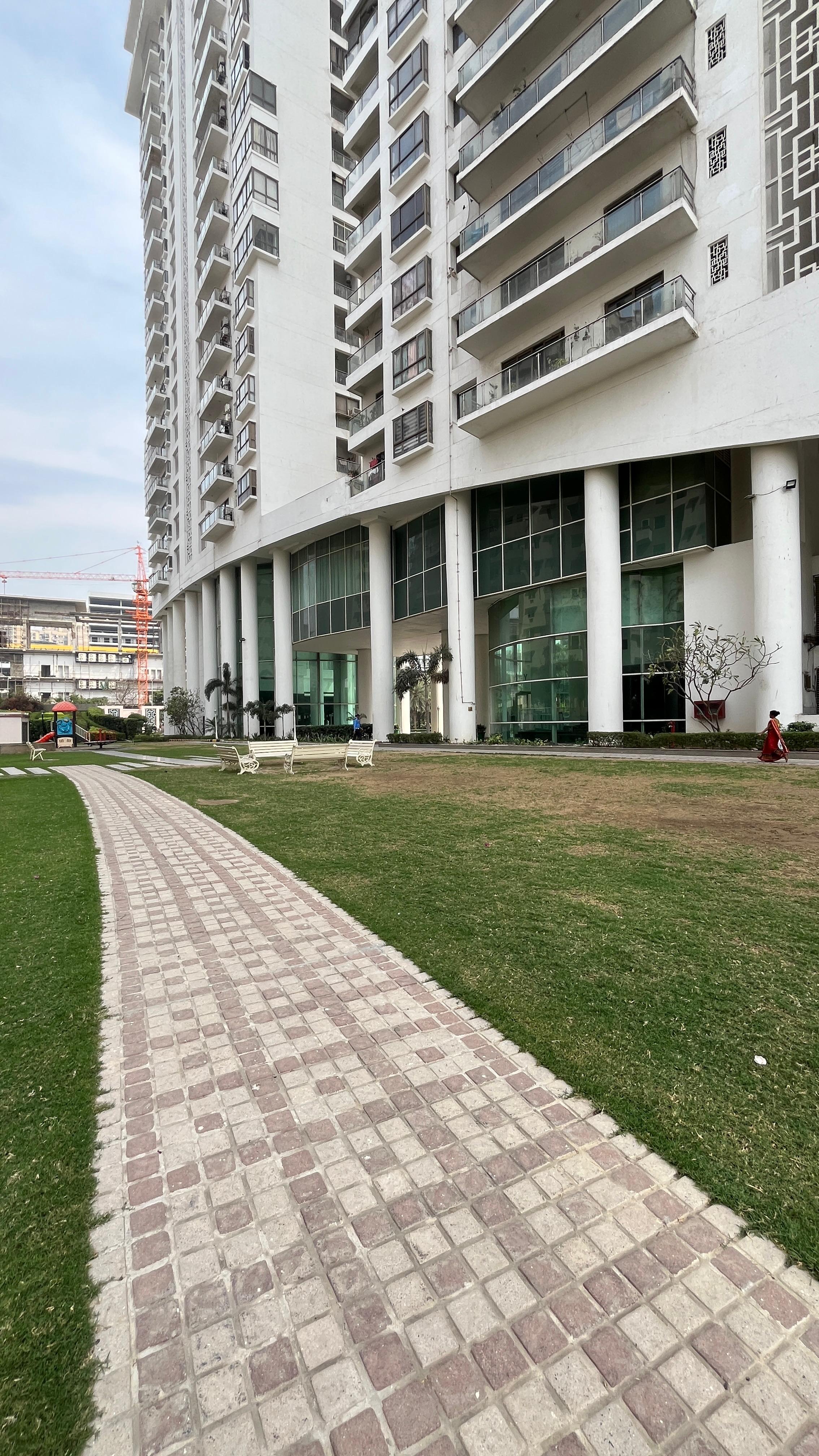 4 BHK + Servant Room 3350 Sq.Ft. Apartment in TGB Meghdutam