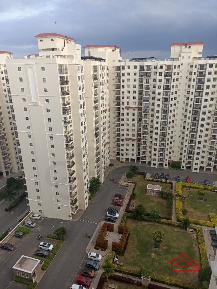 Team Area, dlf-westend-heights-new-town 3.5 Bedroom 1893 Sq.Ft. Apartment In Akshayanagar Bangalore 9623871