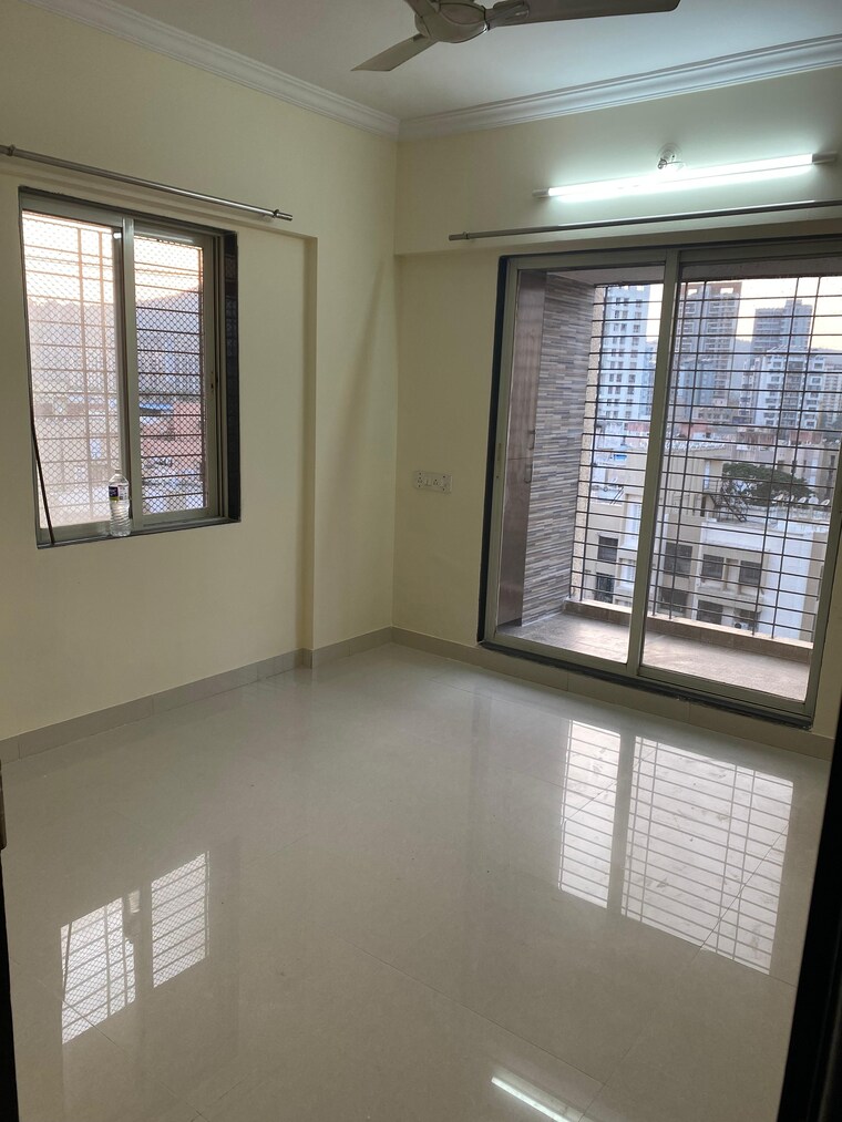 Room, krishna-greenland-park-vastu-federation 1 Bedroom 300 Sq.Ft. Apartment In Ghodbunder Road Thane 9623886
