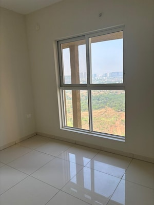 Room in 1 BHK Apartment at Kothari Arunaren Residency, Kharadi – for Rent