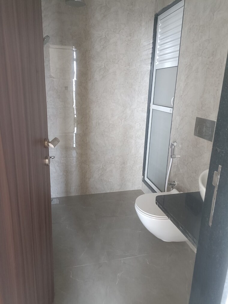 Bathroom, stg-atlantis 2 Bedroom 650 Sq.Ft. Apartment In Panch Pakhadi Thane 9623920