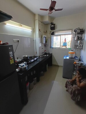 Team Area in 2 BHK Apartment at Lokhandwala Whispering Palms, Kandivali East – for Sale