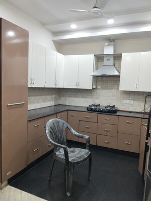 Kitchen in 3 BHK Apartment at Shivalik Colony – for Rent