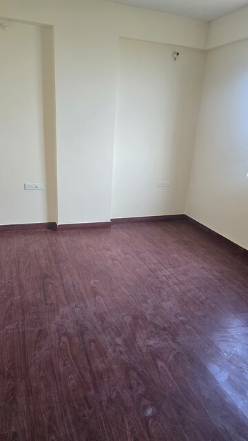 Room in 2 BHK Apartment at Panchsheel Colony – for Rent