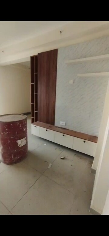 2 BHK Apartment For Rent in Panchsheel Greens II, Sector 16 Greater Noida