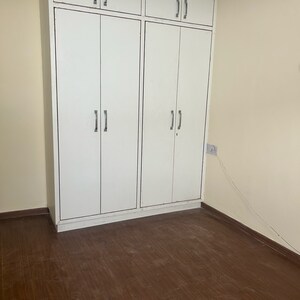 Room in 3 BHK Apartment at TDI City Kingsbury, Sector 61 – for Rent