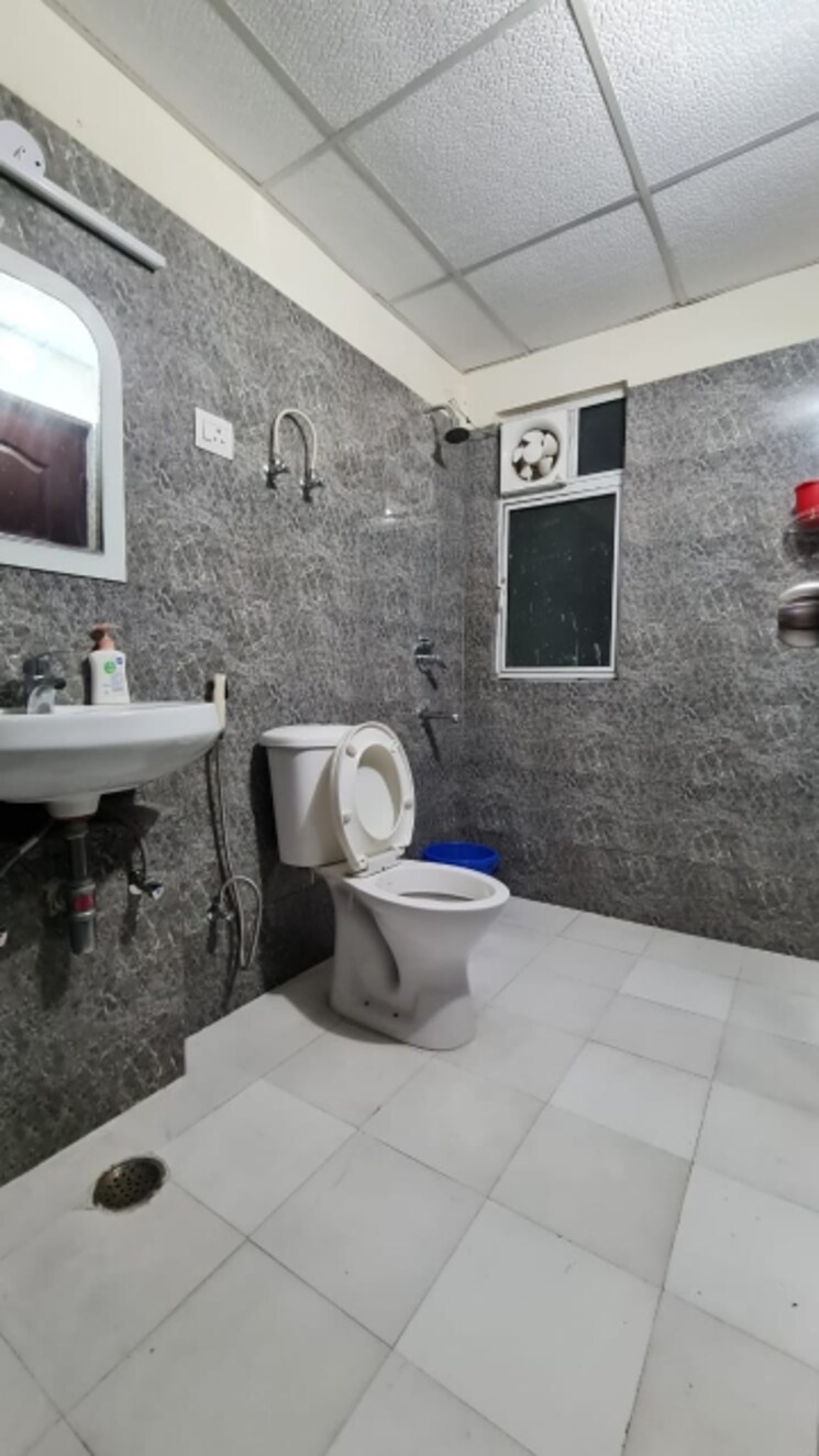 Bathroom, nitishree-aura-chimera 2 Bedroom 955 Sq.Ft. Apartment In Raj Nagar Extension Ghaziabad 9623975