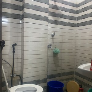 Bathroom in 1 BHK Builder Floor at Katwaria Sarai – for Rent