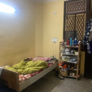 1 BHK Builder Floor For Rent in Katwaria Sarai