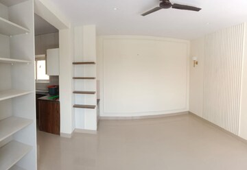 Room in 3 BHK Apartment at Jains Aashraya, Bannerghatta – for Rent