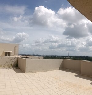 Swimming Pool in 3 BHK Apartment at Jains Aashraya, Bannerghatta – for Rent