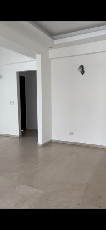 Room in 6+ BHK Apartment at TGB Meghdutam, Sector 50 – for Rent