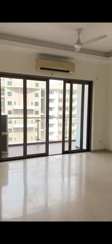 Room in 6+ BHK Apartment at TGB Meghdutam, Sector 50 – for Rent