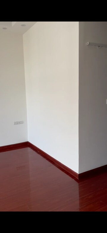 Room in 6+ BHK Apartment at TGB Meghdutam, Sector 50 – for Rent