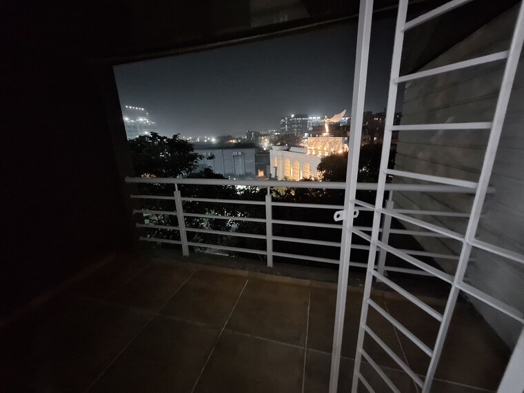 Balcony, pashankar-yin-yang 2.5 Bedroom 1200 Sq.Ft. Apartment In Kharadi Pune 9624049