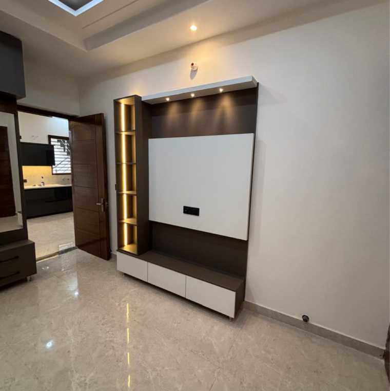 Room, patiala road 4 Bedroom 150 Sq.Yd. Independent House In Patiala Road Zirakpur 9624079