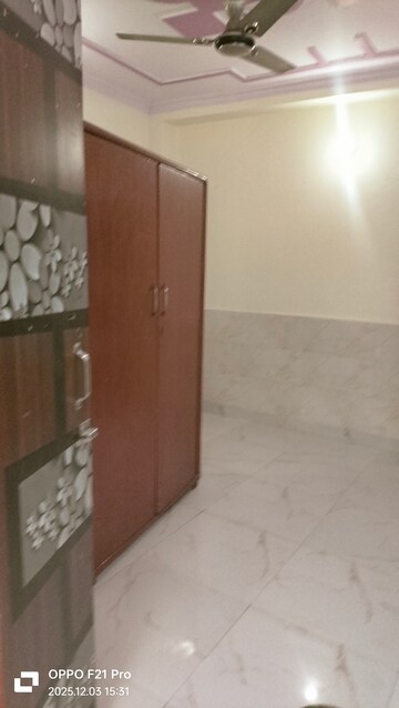 Room in 3.5 BHK Apartment at Sahayog CHS Vasundhara Sector 9, Vasundhara Sector 9 – for Rent