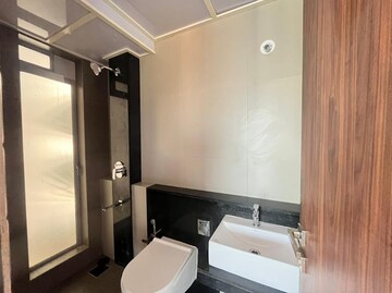 Attached Bathroom in 2 BHK Apartment at Rajesh White City, Kandivali East – for Rent