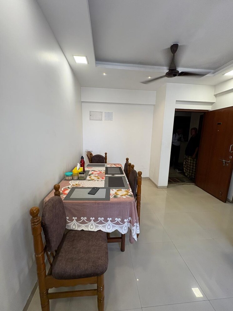 Bedroom, everest-country-side 2 Bedroom 600 Sq.Ft. Apartment In Kasarvadavali Thane 9624087