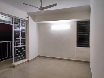 Room in 2 BHK Apartment at Vasant Kunj – for Rent