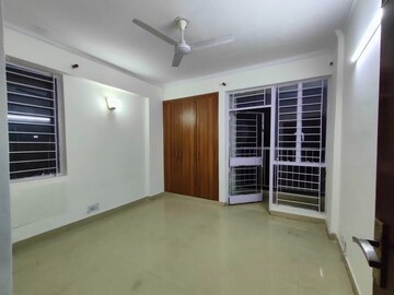 Room in 2 BHK Apartment at Vasant Kunj – for Rent