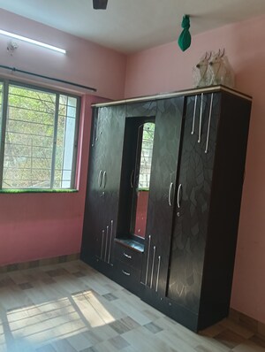 Room in 2 BHK Apartment at Amrut Runwal Meadows, Kothrud – for Rent