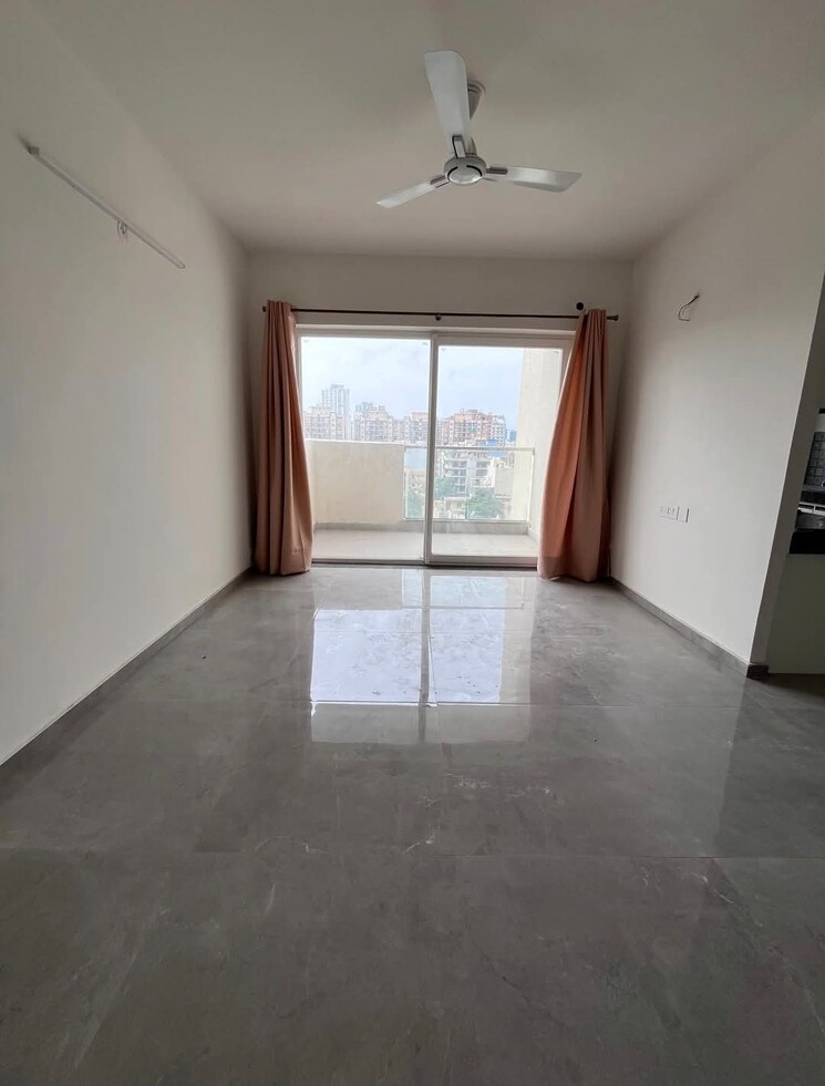 Room, tulip-yellow 3 Bedroom 1704 Sq.Ft. Apartment In Sector 69 Gurgaon 9624157