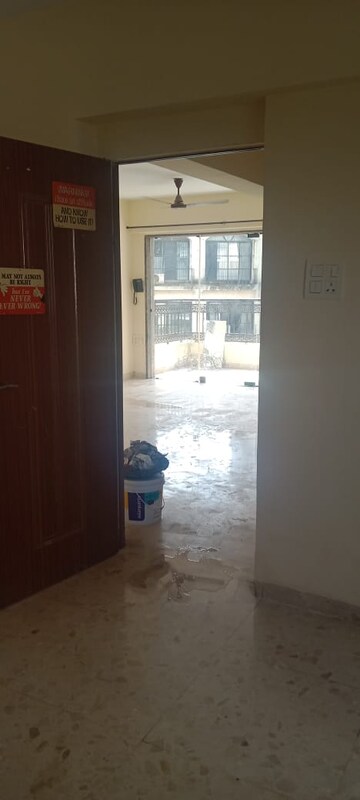 Room in 2 BHK Apartment at Ratnatej Towers, Anand Nagar – for Rent