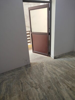 Room in 2 BHK Builder Floor at RWA Residential Society Sector 46, Sector 46 – for Rent