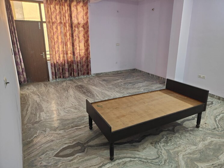 Bedroom, rwa-residential-society-sector-46 2 Bedroom 201 Sq.Yd. Builder Floor In Sector 46 Gurgaon 9624165