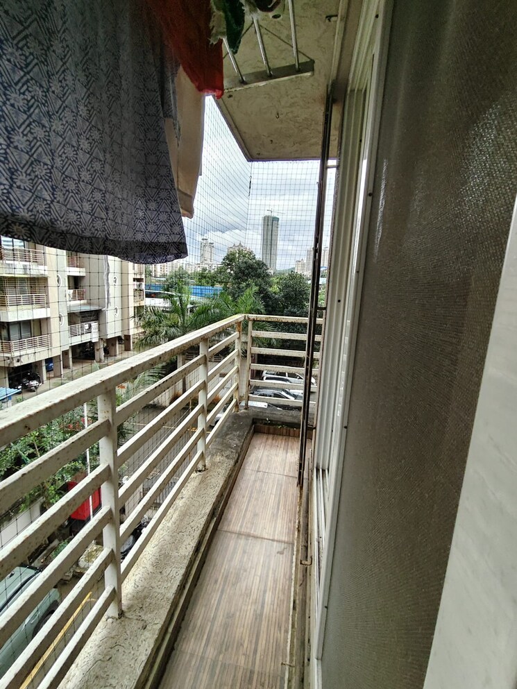 Balcony, yashraaj-park 2 Bedroom 600 Sq.Ft. Apartment In Ghodbunder Road Thane 9624172