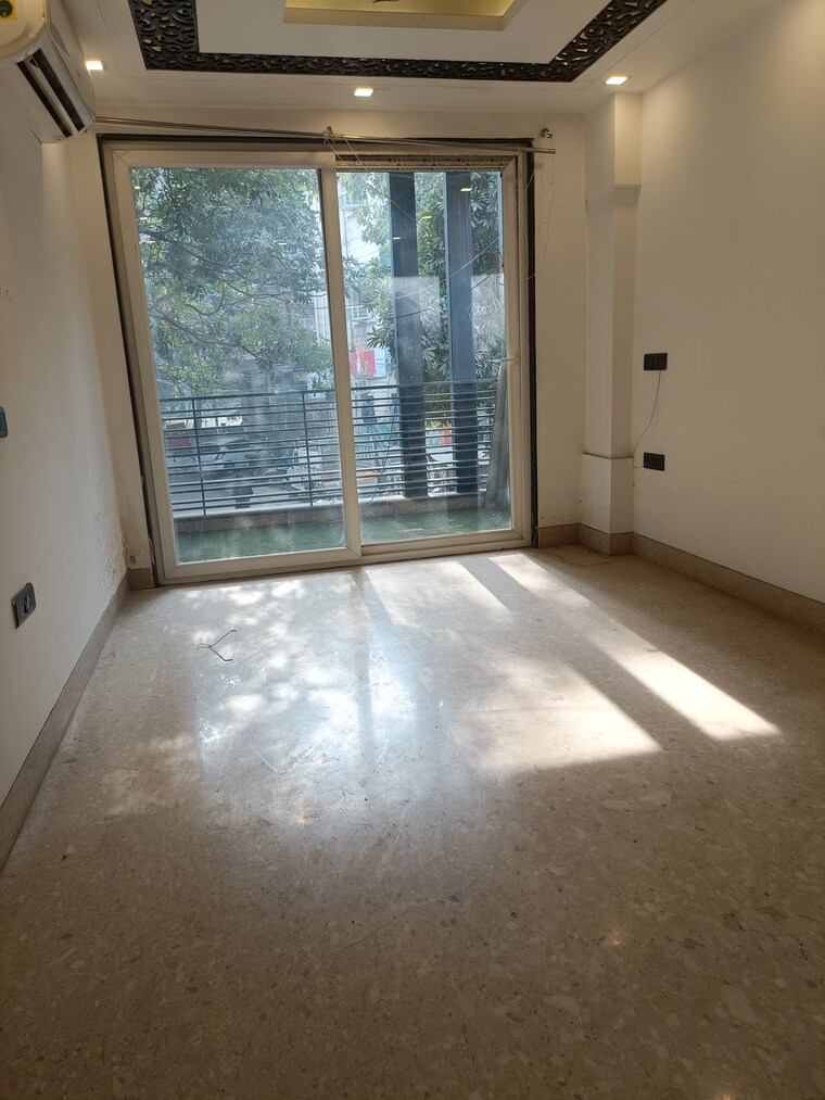 Room, sushant lok i 3 Bedroom 1350 Sq.Ft. Builder Floor In Sushant Lok I Gurgaon 9624174