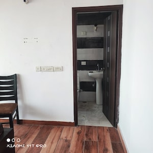 Room in 2 BHK Apartment at Ansal Royal Heritage, Sector 70 – for Rent