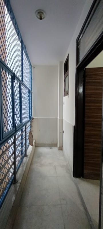 Balcony in 3 BHK Builder Floor at Dwarka Mor – for Rent