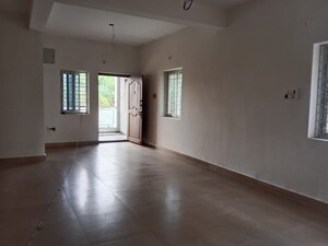 Room in 3 BHK Apartment at Ameenpur – for Sale